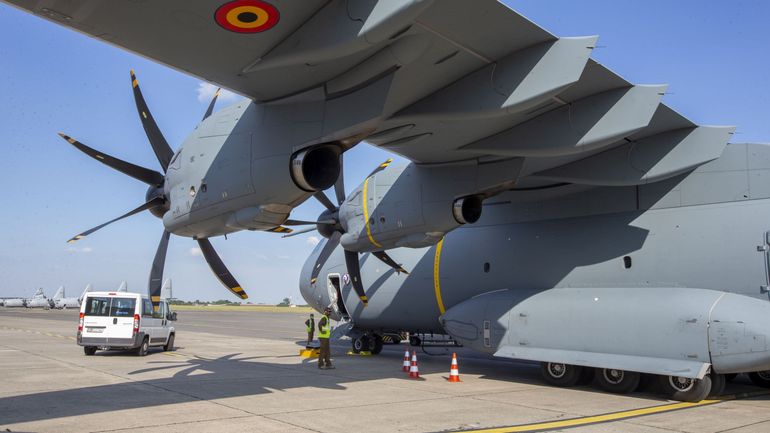 L'Airbus A400M en démonstration au dessus de la Belgique