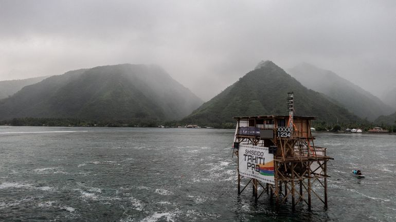 JO-2024 : l'épreuve de surf va pouvoir être maintenue à Teahupo'o