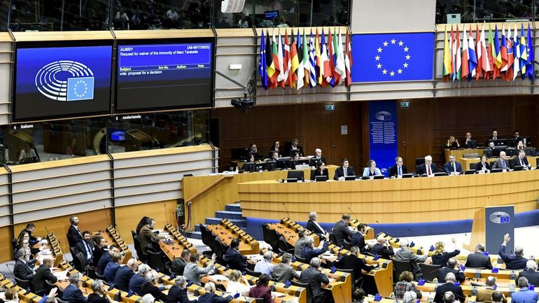 Enquête pour corruption au Parlement européen : le parquet va examiner la requête en récusation contre le juge d'instruction Michel Claise