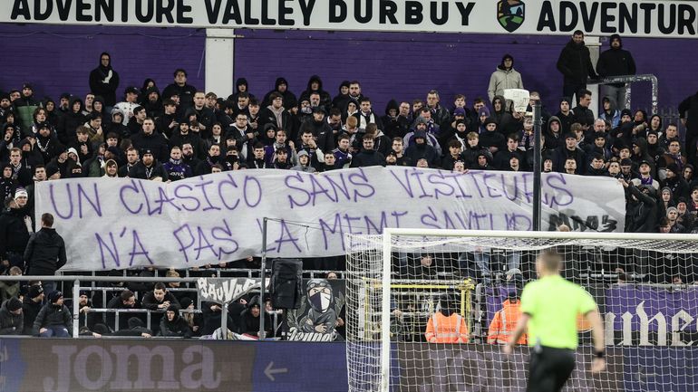 Les matches entre Anderlecht et le Standard se dérouleront sans supporter jusqu’en juin 2025