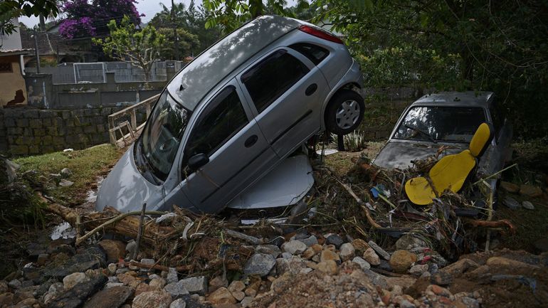 Brésil : le bilan des inondations de Petropolis passe à 104 morts