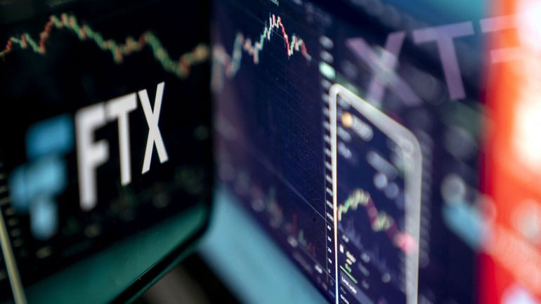 Les détenteurs de cryptomonnaies retirent des milliards de dollars après l'affaire FTX
