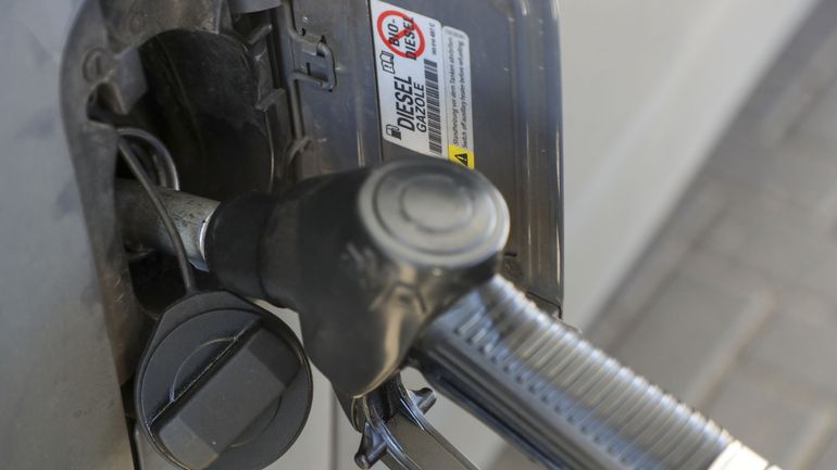 Le prix du diesel à la hausse de 0,174¬, au niveau d'avant les mesures du gouvernement. Pourquoi ?