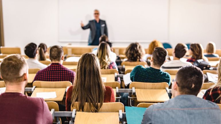 Face à l'IA, les universités doivent se réinventer