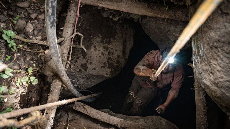 Colombie : 25 personnes prises au piège après l'effondrement d'une mine d'or