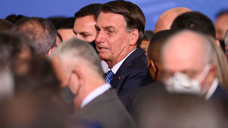 Brésil: Bolsonaro sous enquête pour dissémination de fausses informations