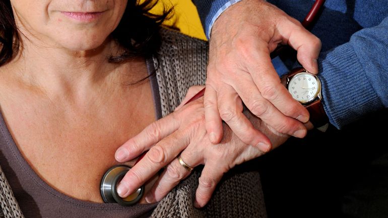 L'épidémie de grippe est bien là, généralistes et urgences débordent : voici quelques conseils