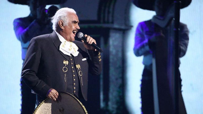 Décès de Vicente Fernandez : le Mexique perd son roi de la chanson populaire, le 