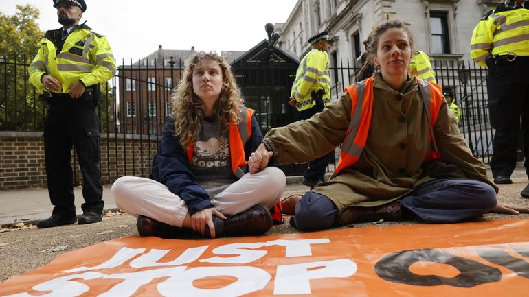Royaume-Uni : des militants écologistes de Just Stop Oil mènent une action devant Downing Street
