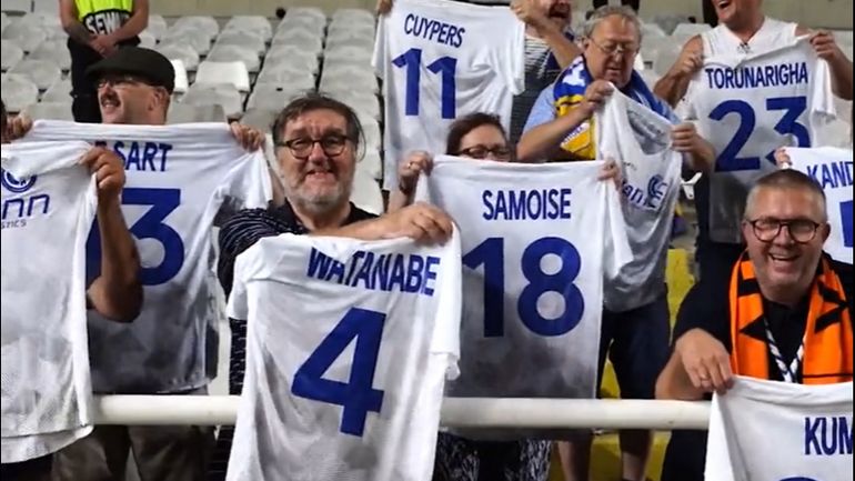 La Gantoise a récompensé ses douze valeureux supporters à la fin du match à Nicosie