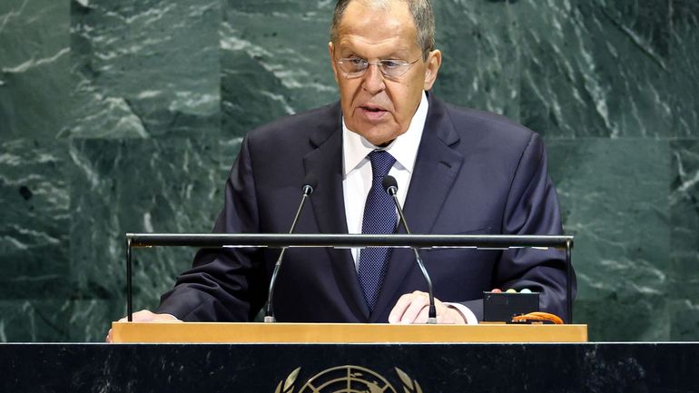 Toute attaque contre la Russie entraînerait une "réponse résolue", avertit Sergueï Lavrov