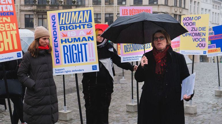 Des milliers de décisions de justice condamnant l'Etat belge ne sont pas exécutées : l'Institut des Droits humains lance une enquête