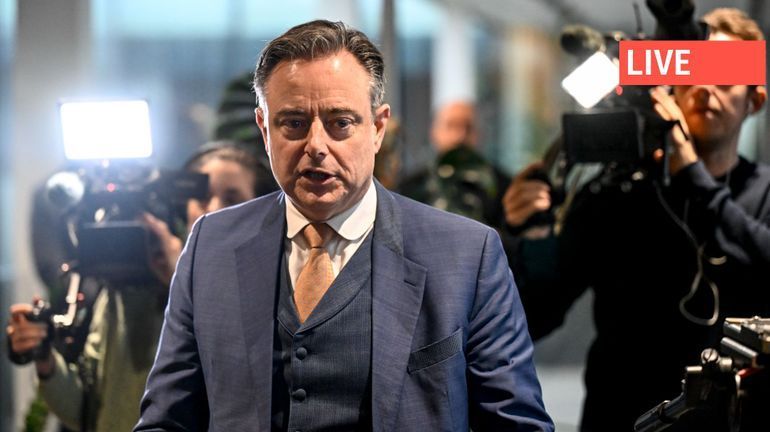 Direct négociations Arizona : les discussions à l'arrêt à une heure du rendez-vous prévu entre Bart De Wever et le Roi