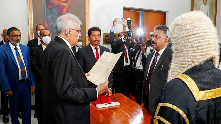 Sri Lanka : le nouveau président veut former un gouvernement d'union pour sauver l'économie