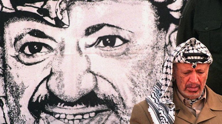 20 ans après sa mort, en pleine guerre au Proche-Orient, Yasser Arafat 