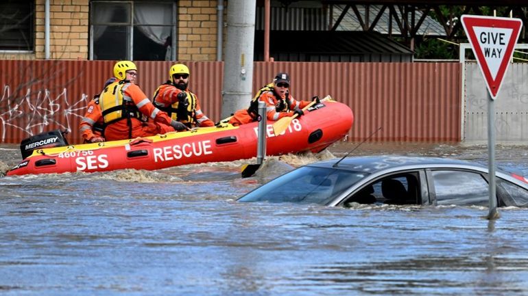 Inondations en Australie : un mort, les pluies s'atténuent