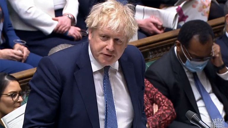 Royaume-Uni : Boris Johnson perd quatre influents collaborateurs dans la foulée du 