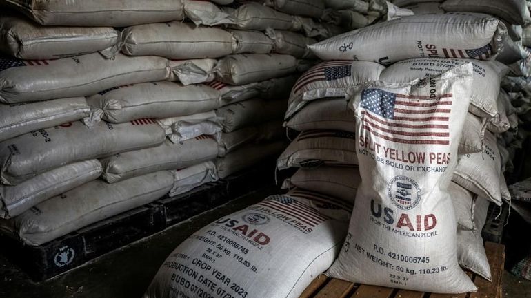 Fin du programme USAID par Donald Trump : du matériel humanitaire américain entreposé en Belgique doit être incinéré