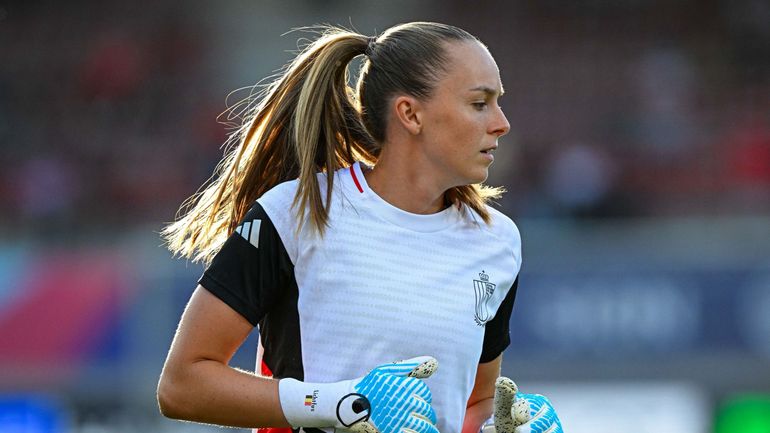 La gardienne des Red Flames Lisa Lichtfus se brise les ligaments croisés