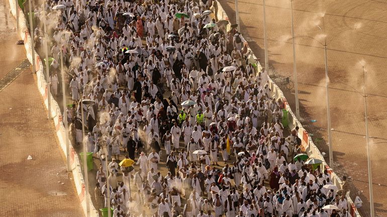 Pèlerins morts à La Mecque : l'Egypte sanctionne des agences de voyage pour 