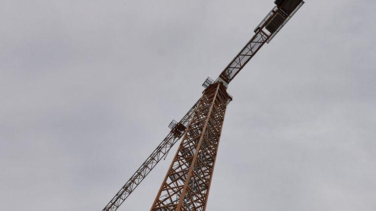 Réforme des primes à la rénovation : la fédération wallonne de la construction demande plus de clarté, la ministre de l'Énergie assure 
