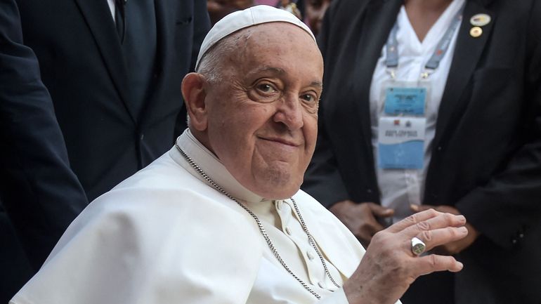 Le pape François à Louvain-la-Neuve : une rencontre pour parler de la transition et un bain de foule devant 4000 personnes