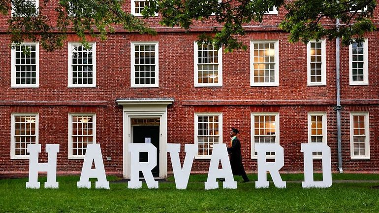 États-Unis : une juge annule le gel de financements à Harvard décidé par Donald Trump