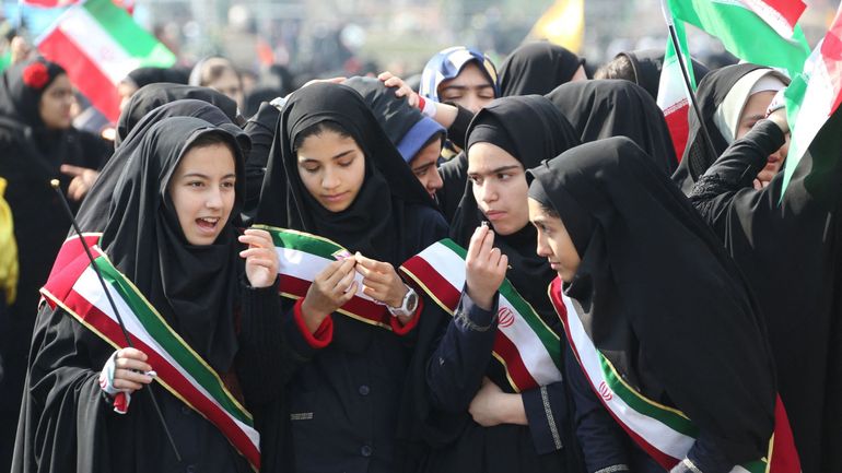 Iran : premières arrestations dans l'affaire des écolières intoxiquées