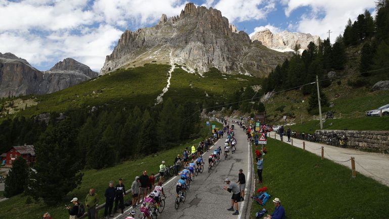 Giro 2023 : 4 ascensions catégorisées et 2 boucles pour la 15e étape