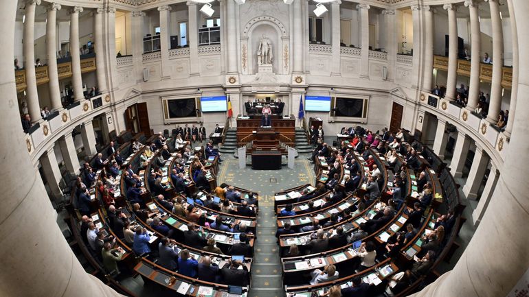 31.806 mandataires politiques en Belgique : qui sont-ils, quelles sont leurs fonctions ? Sont-ils trop nombreux ?