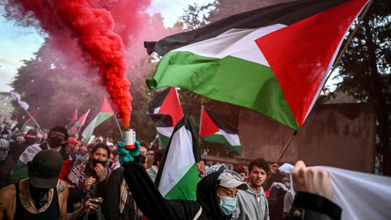 Eurovision 2025 : heurts entre policiers et manifestants pro-palestiniens en marge de la prestation d'Israël