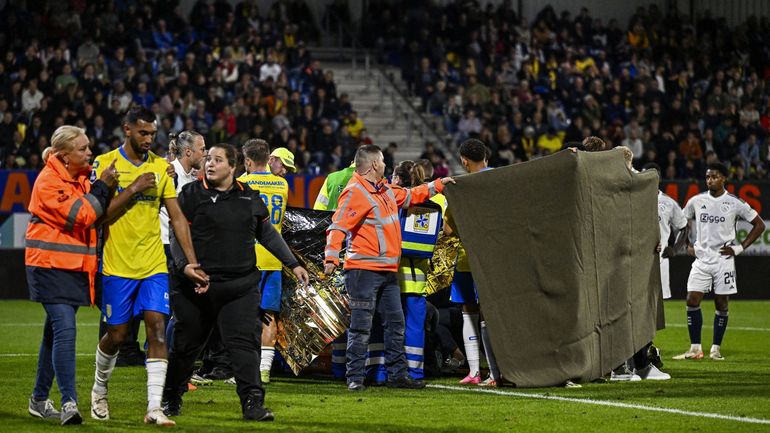 Pays-Bas: le gardien réanimé pendant Ajax - Waalwijk va mieux