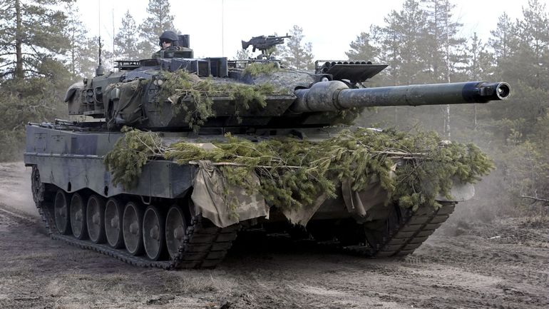 Guerre en Ukraine : l'Espagne envisage de fournir des chars ultramodernes à l'Ukraine