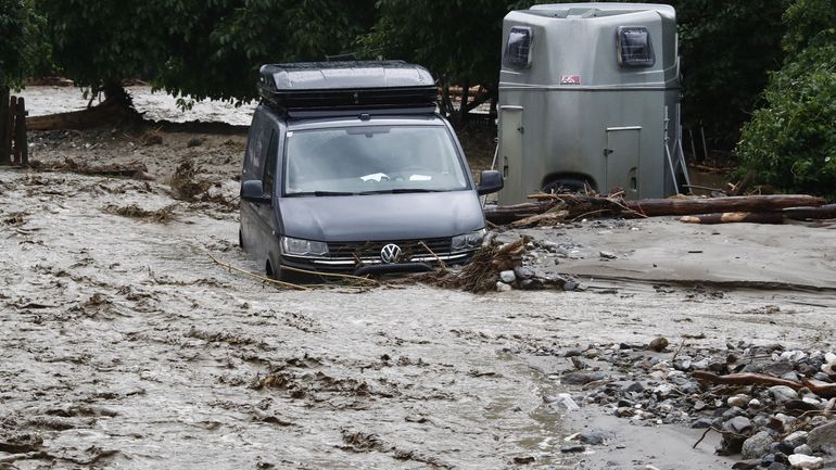 Autriche : inondations et glissements de terrain, plusieurs villages isolés