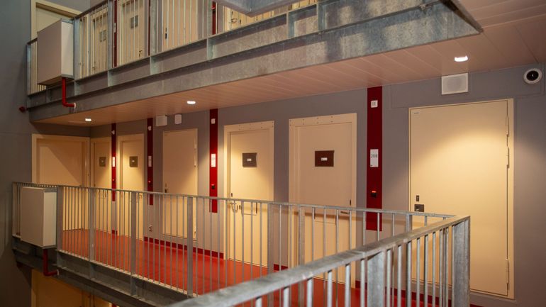 La grève de 48 heures dans la prison de Haren a débuté
