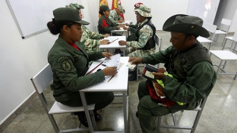 Le Venezuela enrôle dans la milice nationale et craint une invasion américaine