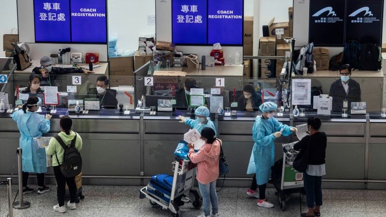 Coronavirus : Hong Kong réduit la quarantaine pour les arrivées de l'étranger