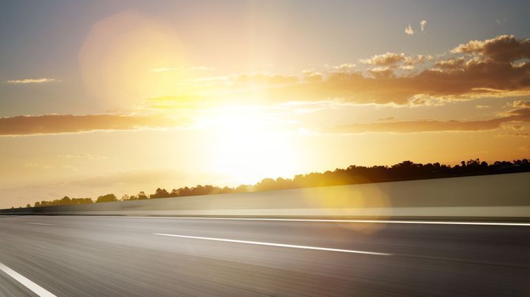 Retour des vacances : canicule sur les routes, rouler de nuit si possible