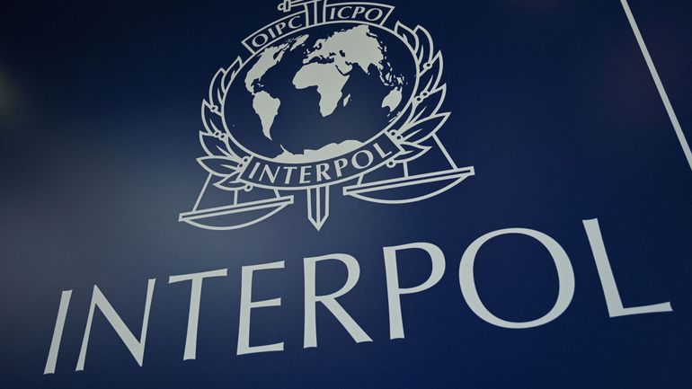 Interpol : 100 ans de coopération policière internationale