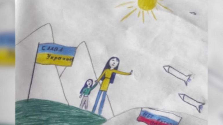 Russie : un père condamné à la prison à cause d'un dessin anti-guerre de sa fille