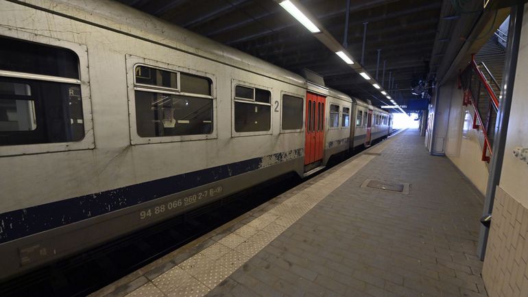 Près de 300 passagers évacués d'un train bloqué durant trois heures sans climatisation