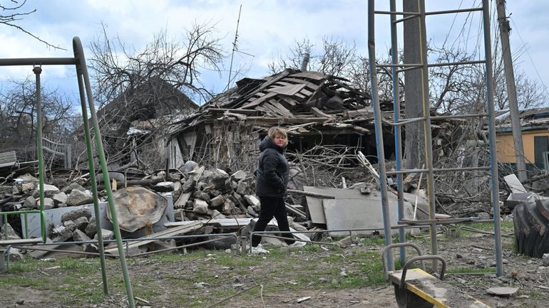 Guerre en Ukraine: neuf corps de civils retrouvés à Borodianka, certains avec des 