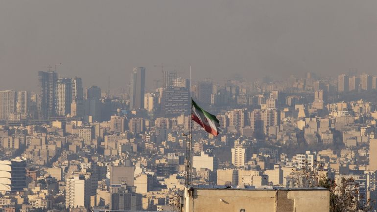 Iran : le smog oblige écoles et administrations à fermer pour cause de pollution