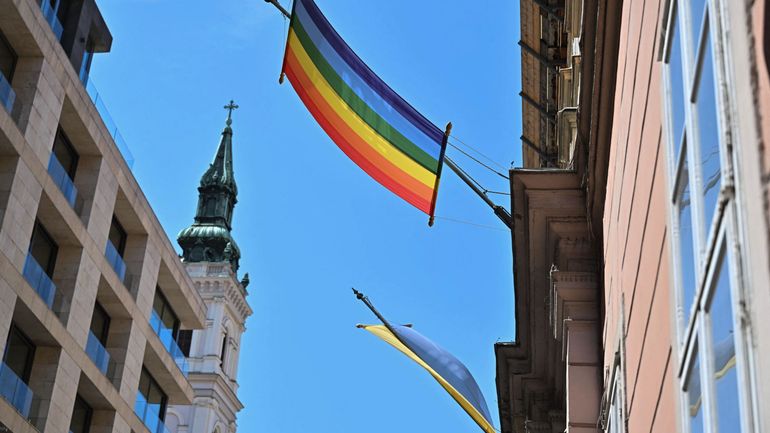 À Budapest, plus de 35.000 personnes sont attendues pour une marche des fiertés qui tourne au bras de fer avec Orban