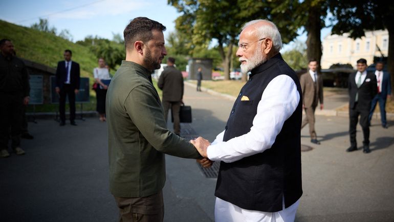 Guerre en Ukraine : le Premier ministre indien Modi, en visite historique à Kiev, promet d'augmenter son aide humanitaire