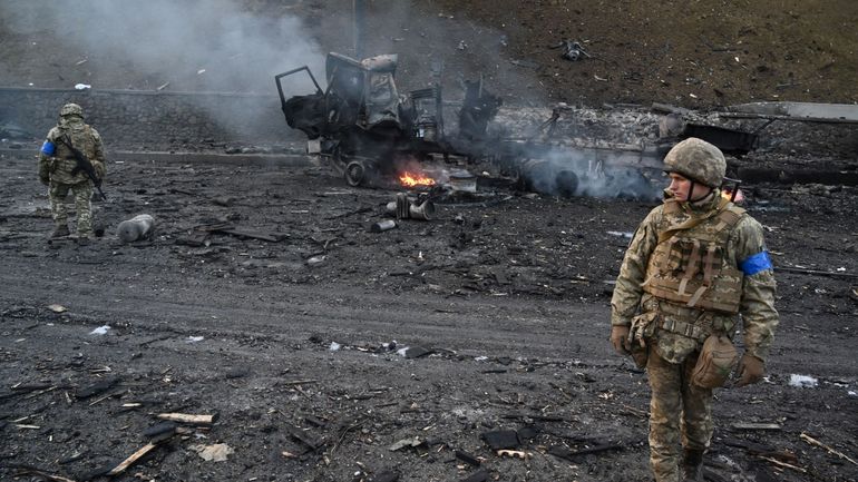 Guerre en Ukraine (direct) : la bataille de Kiev fait rage, Zelensky appelle à ne pas déposer les armes