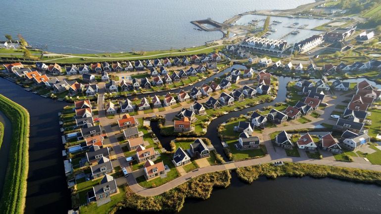 Logements de vacances: EuroParcs prévoit de s'étendre en Belgique