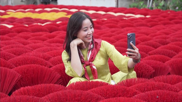 Au Vietnam, le « village de l'encens » est devenu un phénomène Instagram