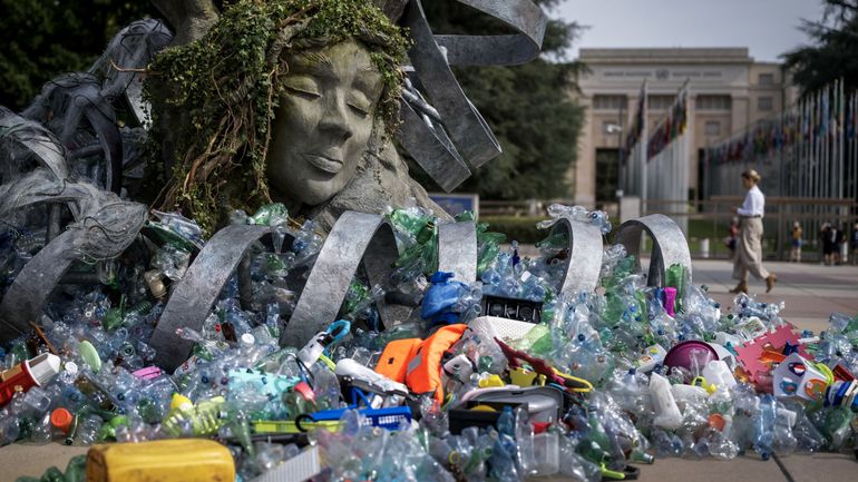 Comment empêcher le plastique d'envahir la planète ? La recherche scientifique a des pistes