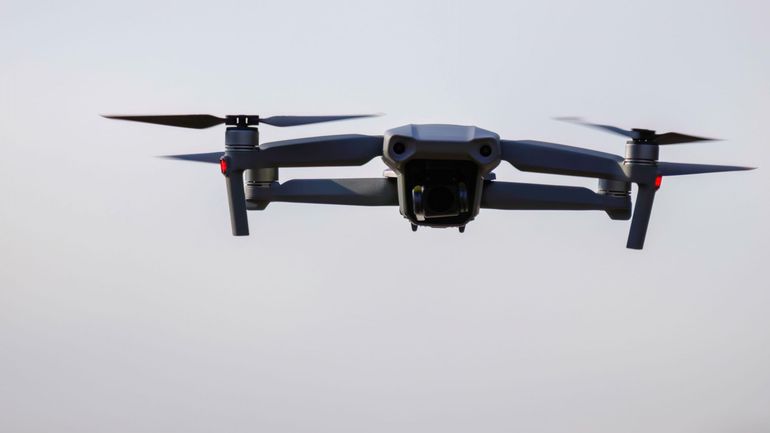 Théo Francken : "Des drones d’origines inconnues ont survolé le camp militaire d’Elsenborn, une enquête est ouverte"